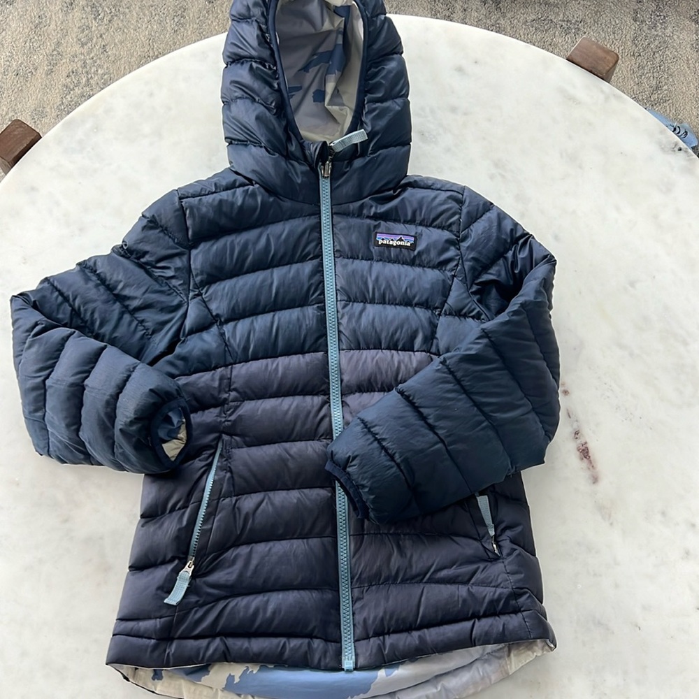 Patagonia reversible down sweater hoody jacket, size small (7-8)